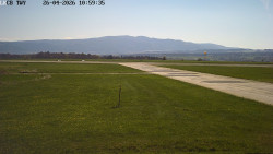 Pojezdová dráha, Runway