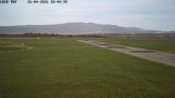 Pojezdová dráha, Runway