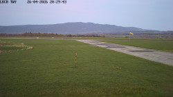 Pojezdová dráha, Runway