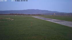 Pojezdová dráha, Runway