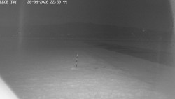 Pojezdová dráha, Runway