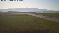 Pojezdová dráha, Runway