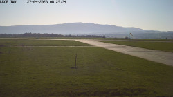 Pojezdová dráha, Runway