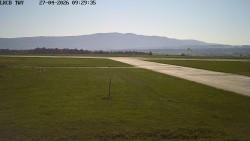 Pojezdová dráha, Runway