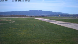 Pojezdová dráha, Runway