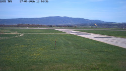 Pojezdová dráha, Runway