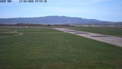 Pojezdová dráha, Runway