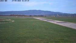 Pojezdová dráha, Runway