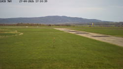 Pojezdová dráha, Runway