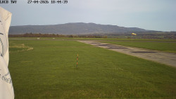 Pojezdová dráha, Runway