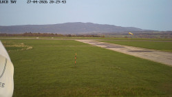 Pojezdová dráha, Runway