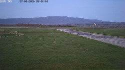 Pojezdová dráha, Runway