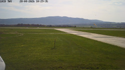 Pojezdová dráha, Runway