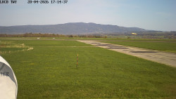 Pojezdová dráha, Runway