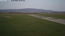 Pojezdová dráha, Runway