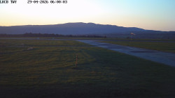 Pojezdová dráha, Runway