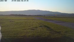 Pojezdová dráha, Runway