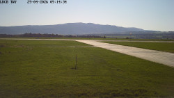 Pojezdová dráha, Runway