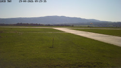 Pojezdová dráha, Runway