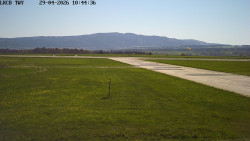 Pojezdová dráha, Runway