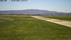 Pojezdová dráha, Runway