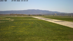 Pojezdová dráha, Runway