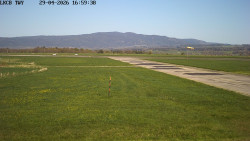 Pojezdová dráha, Runway