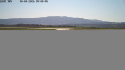 Pojezdová dráha, Runway