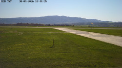 Pojezdová dráha, Runway