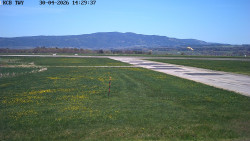 Pojezdová dráha, Runway