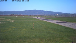 Pojezdová dráha, Runway