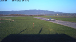 Pojezdová dráha, Runway