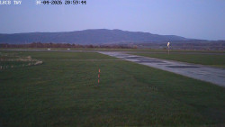 Pojezdová dráha, Runway