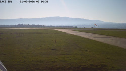 Pojezdová dráha, Runway