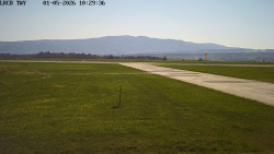 Pojezdová dráha, Runway