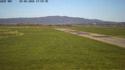 Pojezdová dráha, Runway