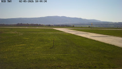 Pojezdová dráha, Runway