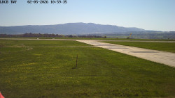 Pojezdová dráha, Runway