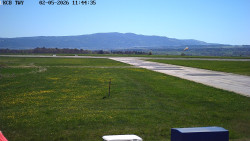 Pojezdová dráha, Runway