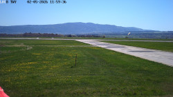 Pojezdová dráha, Runway