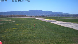 Pojezdová dráha, Runway