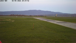 Pojezdová dráha, Runway