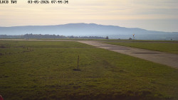 Pojezdová dráha, Runway