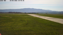 Pojezdová dráha, Runway