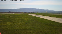 Pojezdová dráha, Runway