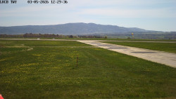 Pojezdová dráha, Runway