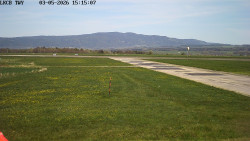 Pojezdová dráha, Runway
