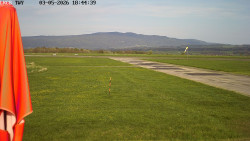 Pojezdová dráha, Runway