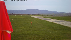 Pojezdová dráha, Runway