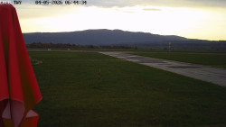 Pojezdová dráha, Runway